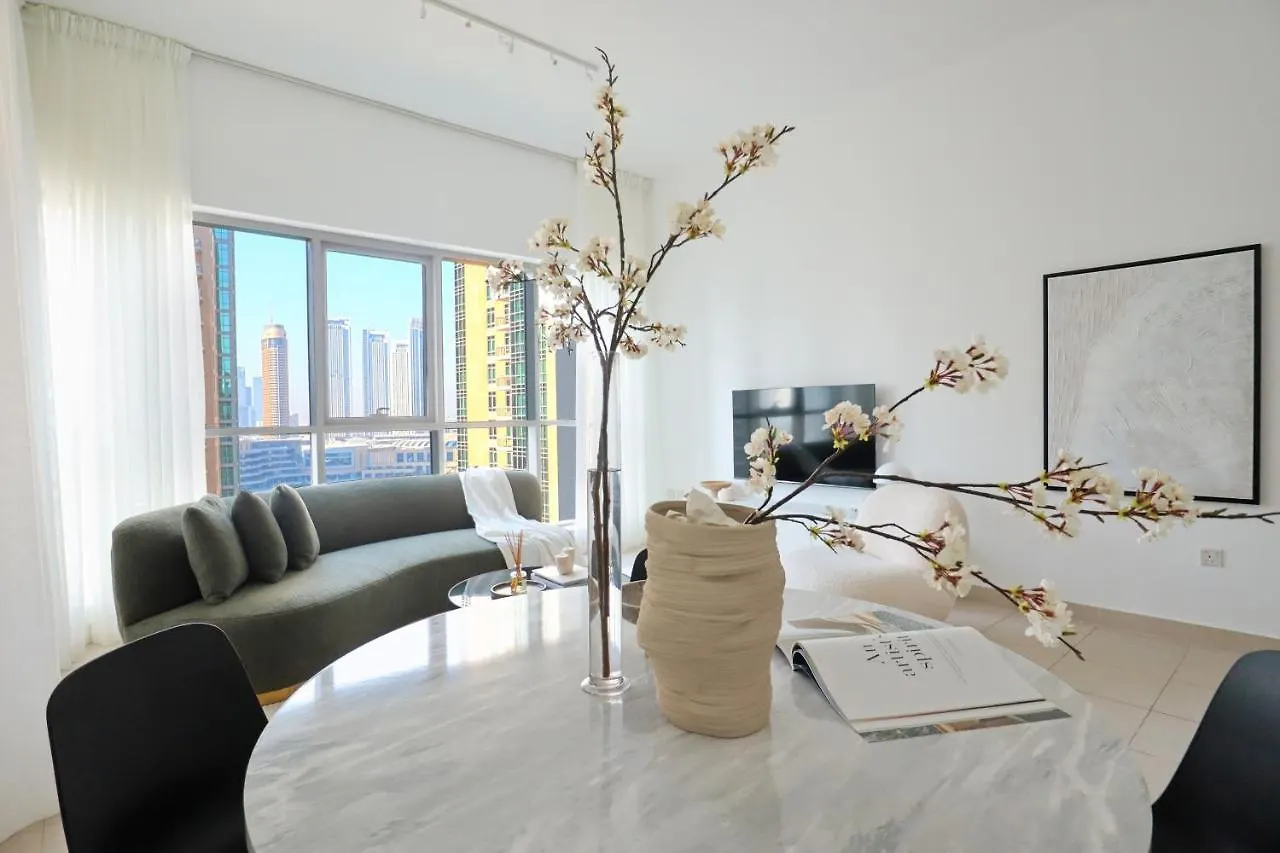 Higuests - Amazing Apartment Overlooking Burj Khalifa! Dubai